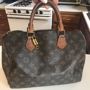 Louis Vuitton Speedy 30